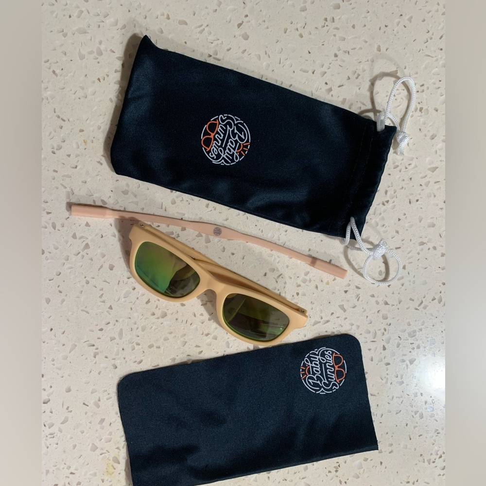 baby sunglasses with strap